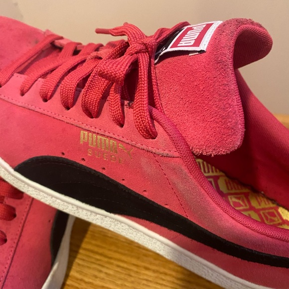 Puma suede mens size 13 lightly worn. Pink black white - Picture 8 of 10